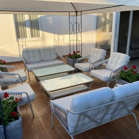 Agnes Penthouse Apartmán *