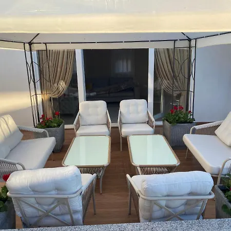 Agnes Penthouse Apartmán *